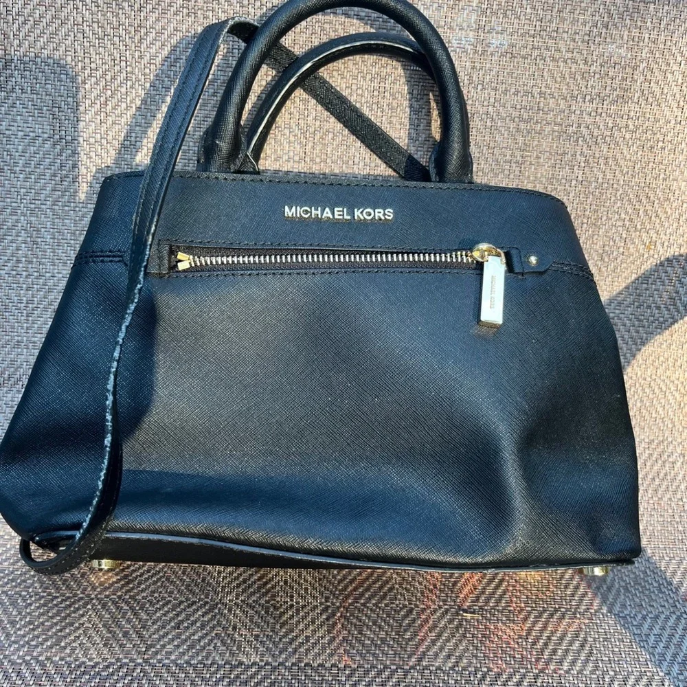 Michael Kors Black Saffiano Leather Satchel Crossbody Bag Gold Hardware